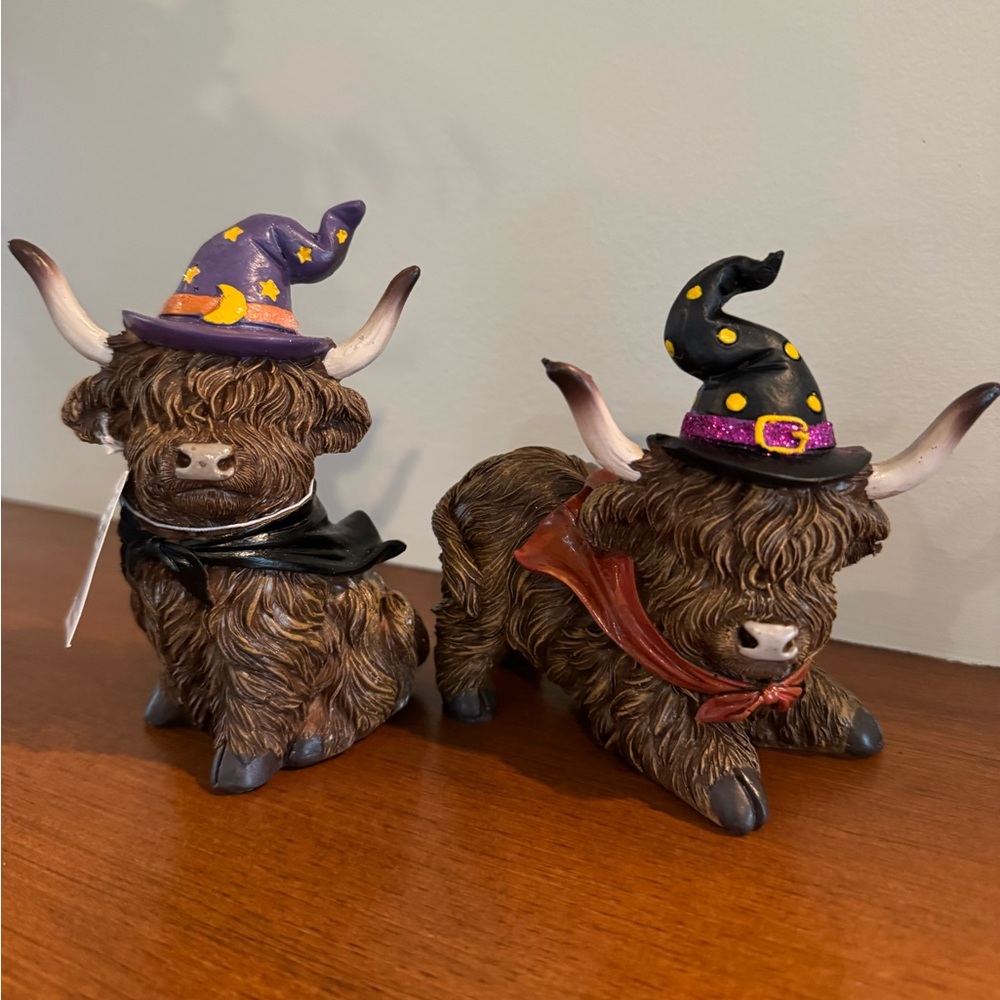 GERSON HIGHLAND COWS HALLOWEEN TABLETOP DECOR  SET 2